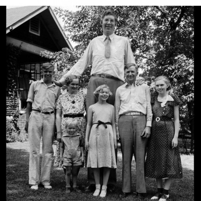 The tallest person in recorded history: Robert Pershing Wadlow