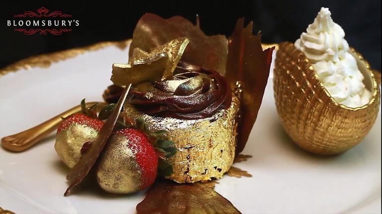 World’s most expensive cupcake: “The Golden Phoenix”